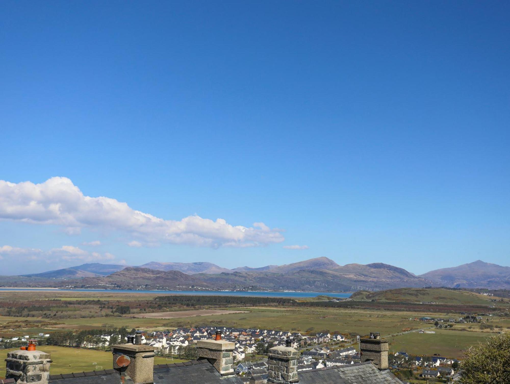 Harlech Apartments - Matholwch Exterior photo