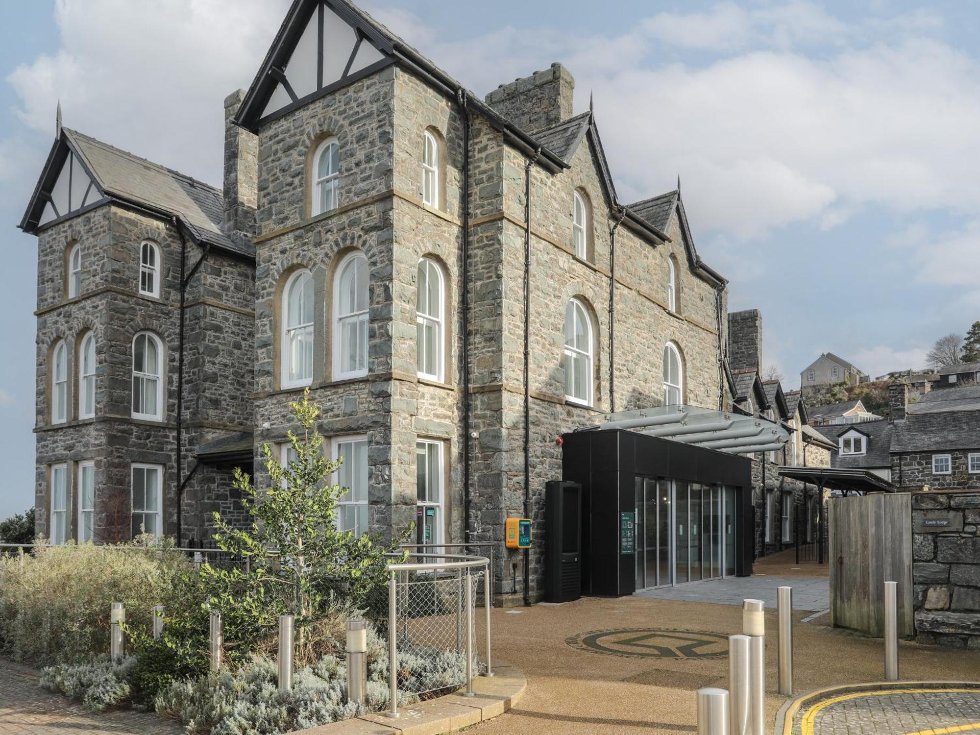 Harlech Apartments - Matholwch Exterior photo